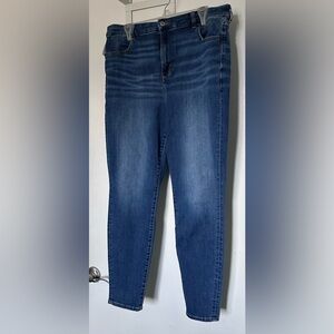 American Eagle Outfitters Curvy Hi-Rise Jegging